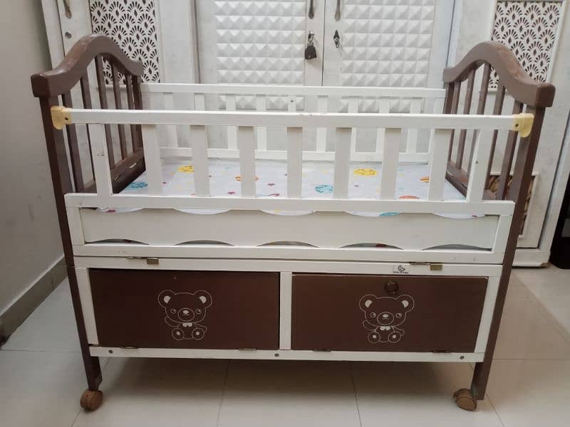 BABY COT 6