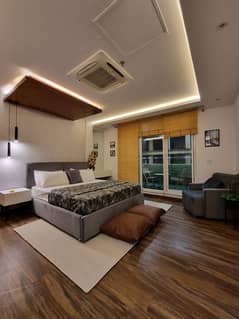 One bed room with sunet view At Gold Crest Mall On Daily basis