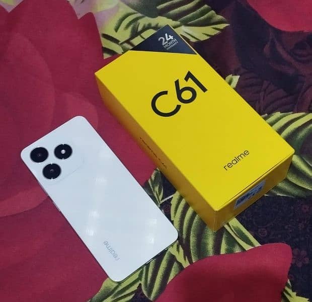 Realme C61 1