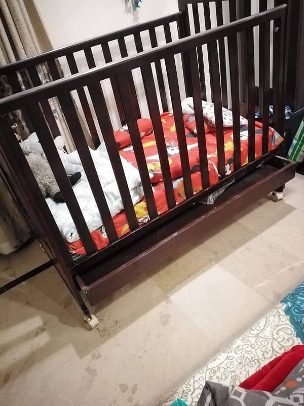 wooden cot/ crib 1