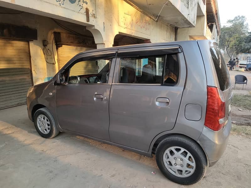 Suzuki Wagon R 2018 6