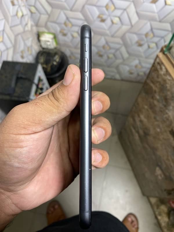 Iphone 11 128gb Dual Pta prove 92 health with box 1