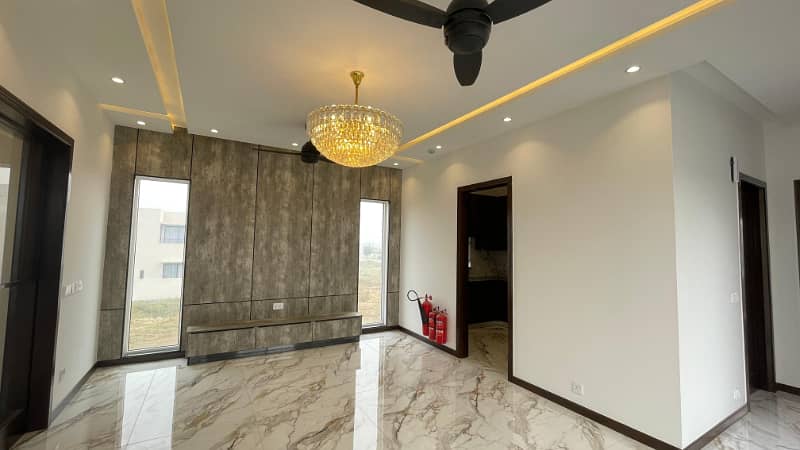 20-Marla Full House for Rent in DHA Ph-6 Lahore Owner Built House. 21