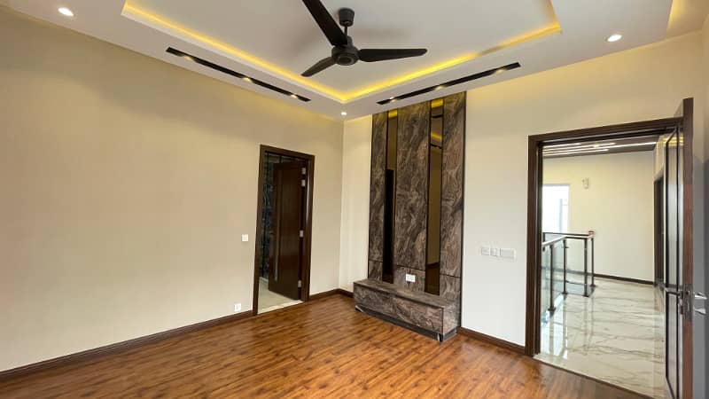 20-Marla Full House for Rent in DHA Ph-6 Lahore Owner Built House. 24