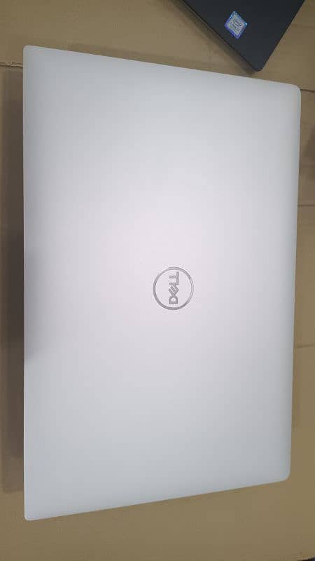 ( DELL XPS 15 7590 ) + (DELL PRECISION 5540) 2