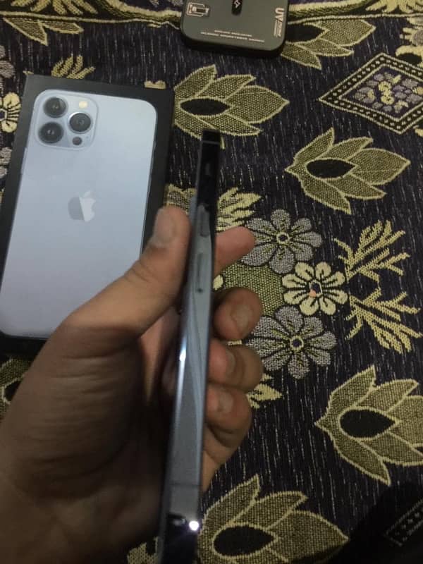 iPhone  13 pro max non pta 1