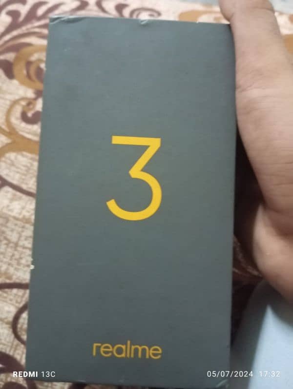 Realme 3 3