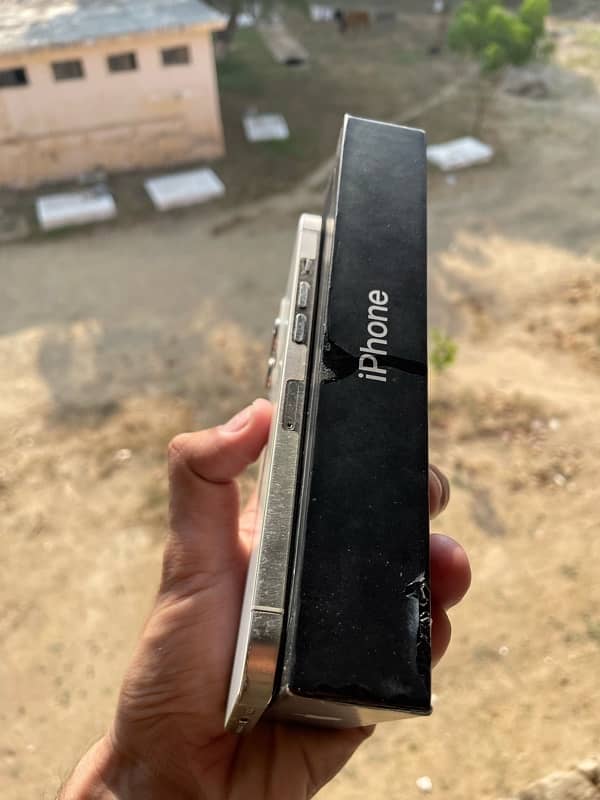 iphone 12pro max 128gb PTA with box 2