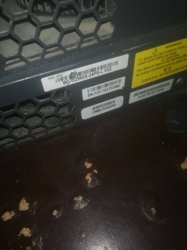 2960x 10g 24ports poe switch (8ports faulty) 0