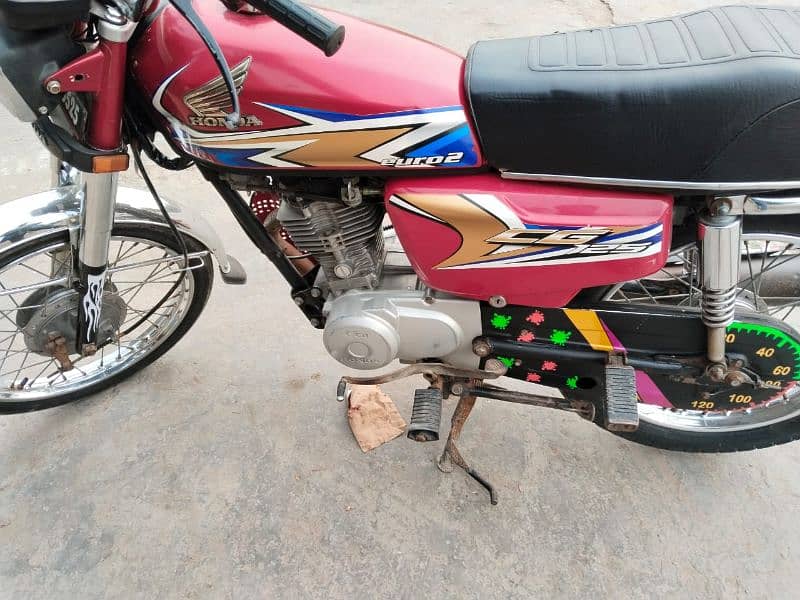 Honda 2020 model good condition All documnt ok urgent sale 03217699114 0