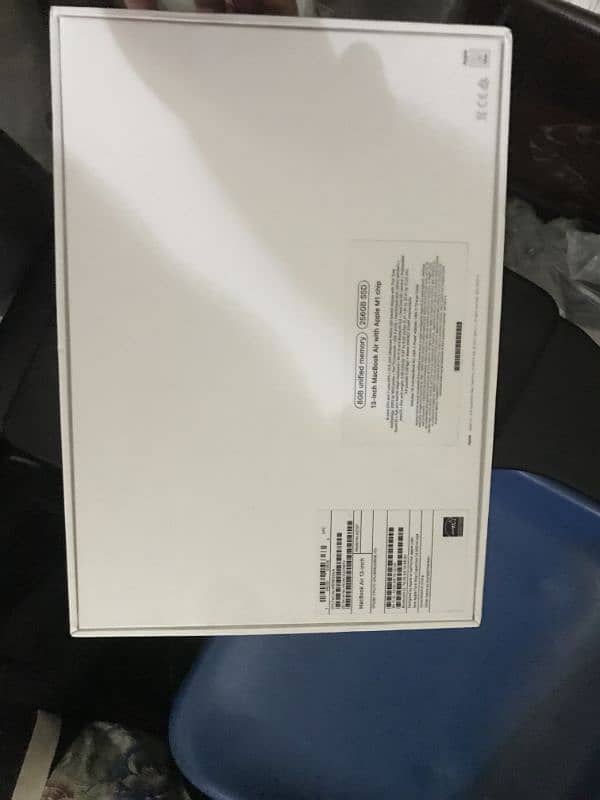 MacBook Air M1 in Apple warranty 1