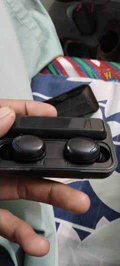 F9 Earbuds