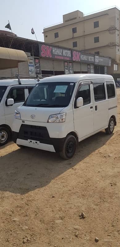 Daihatsu : Hijet cargo 2019 1