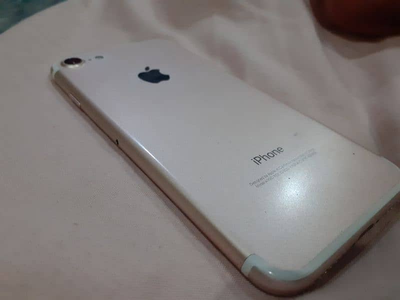 iPhone 7 32GB Non PTA 2