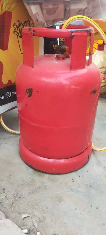 Fries stall with hot plate and gas cylinder and other things 5