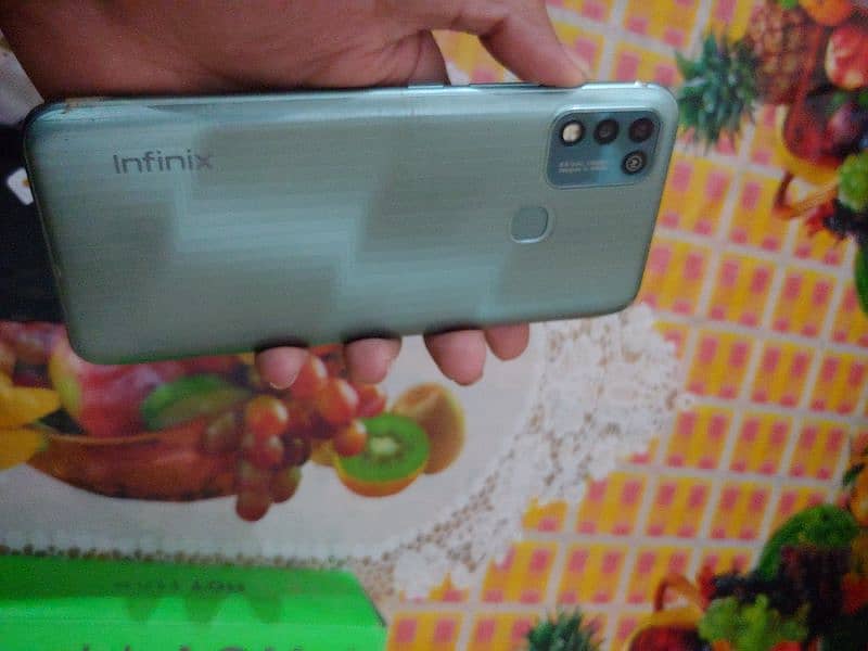 Infinix Hot 11 Play.  4/128.03067346824 4