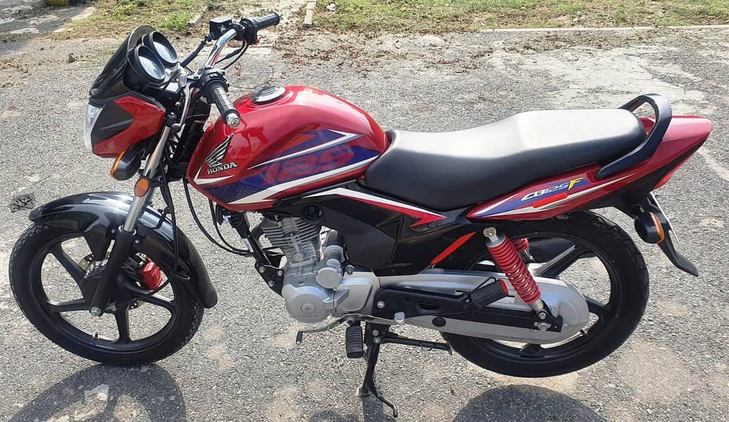 Honda CB 125F December 2021 Model 2022 Lahore registered 4