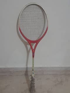 2 badminton Rackets