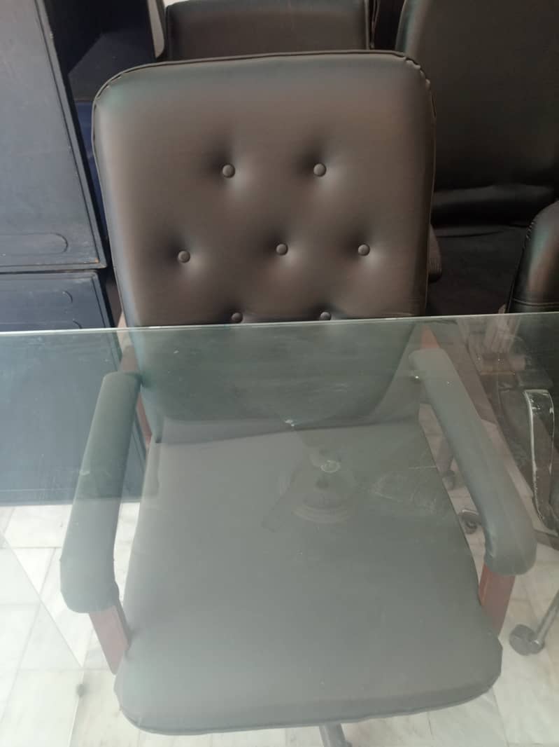 Office furniture is available for sale. 0