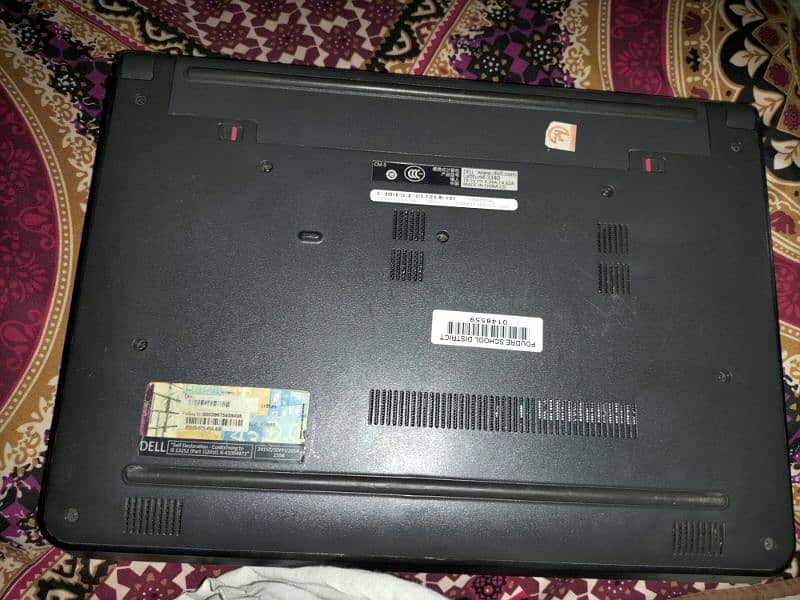 Dell Latitude 3340 5