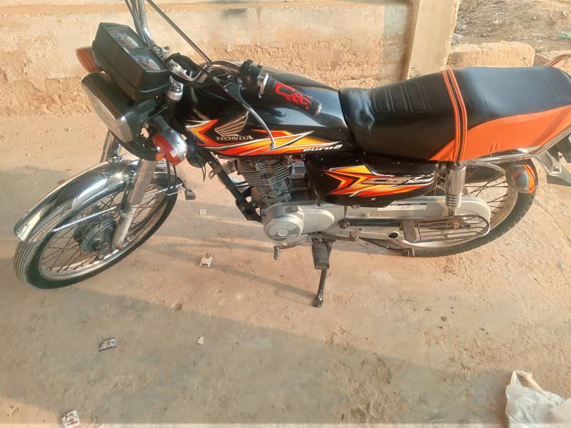 Bike available for sale Regestrd Hyderabad 4