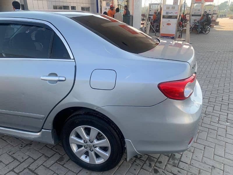 Toyota Corolla Altis 2011 9