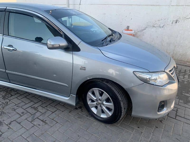 Toyota Corolla Altis 2011 10