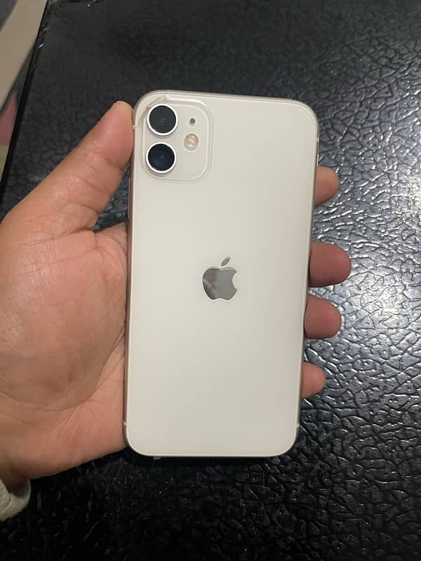 iPhone 11, 128GB, Waterpack, PTA, 83%, Single-hand use 0