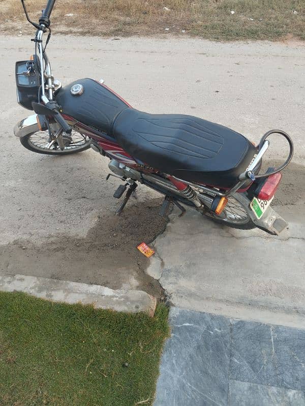 power motorcycle in excellent condition for sale 3