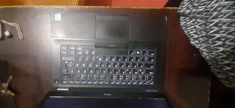 DELL Latitude e5470 2