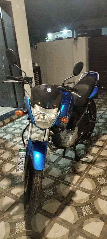 YBR 125 0