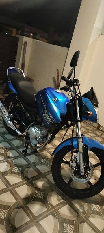 YBR 125 2