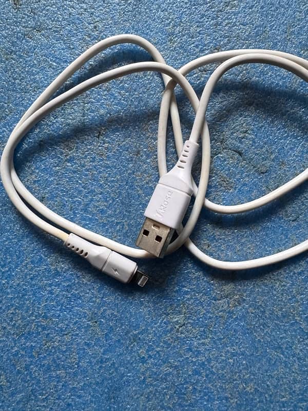 IPhone cables 2