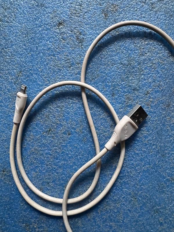 IPhone cables 3