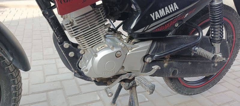 Yamaha YBR 125-G 6