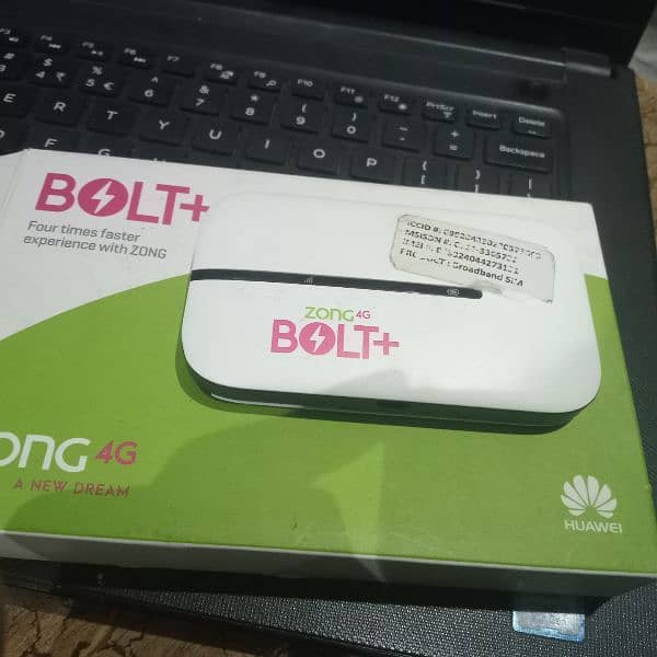 zong bolt plus 4g internet device ,wifi,hotspot 03301480520 2