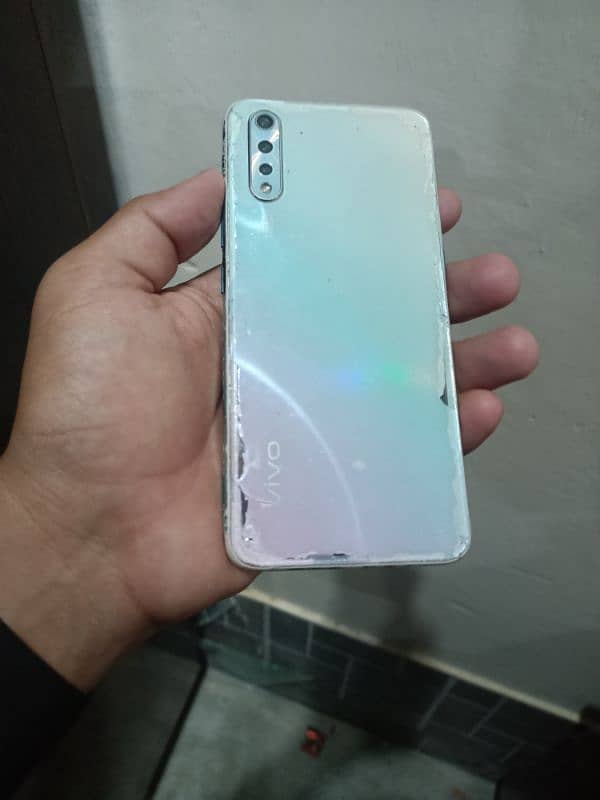 vivo s1 4gb 64 7