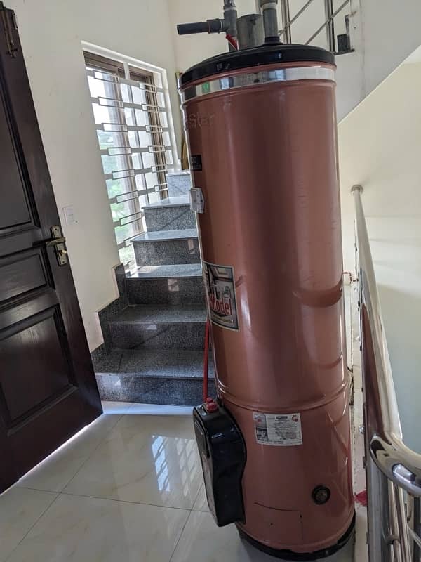 30 gallon gas geyser for sale in bahria 1