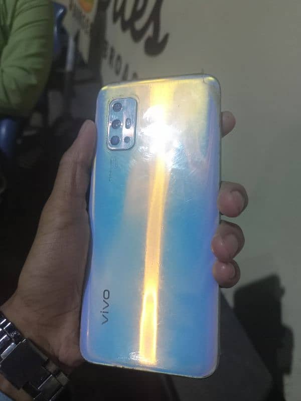 Vivo V17 8/256 Gb blue colour demanded 6