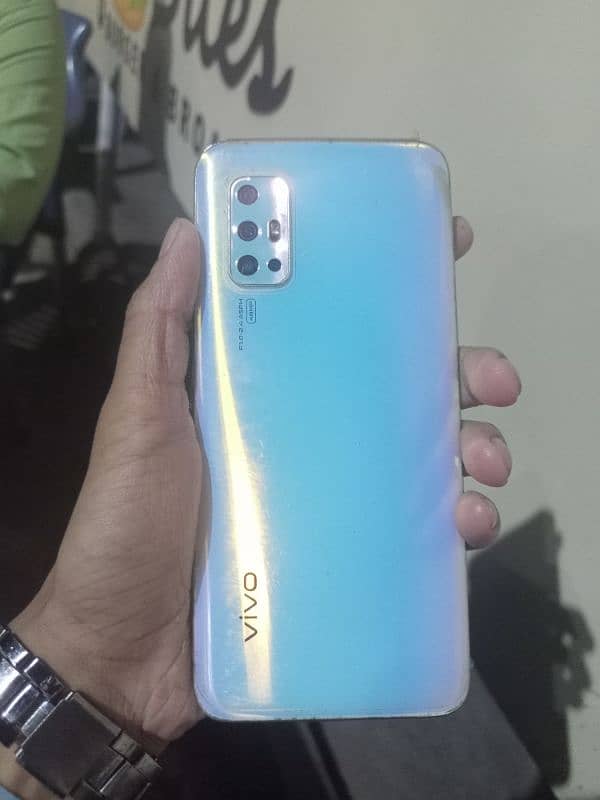 Vivo V17 8/256 Gb blue colour demanded 7