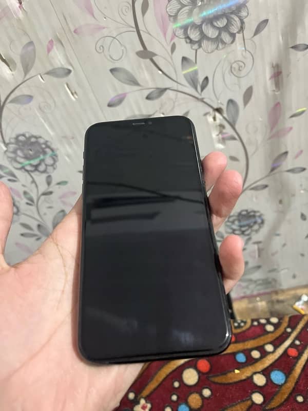 IPHONE 11 PRO NON PTA 64 GB SIM AND WHATSAPP 03414179909 4