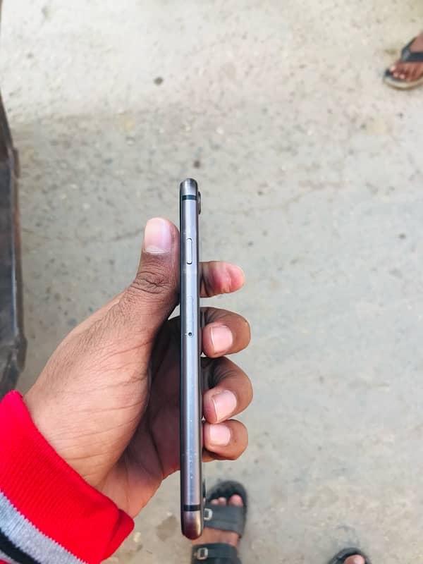 iPhone 8 | 64GB Non pta 0