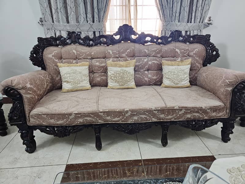 7 Seater Chinioti Sofa Set with Tables 0