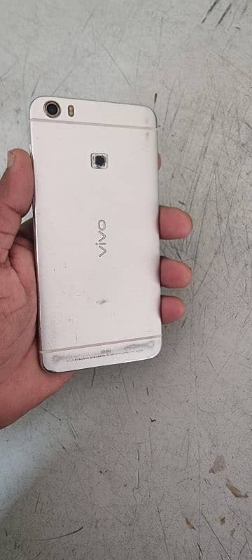 vivo xplay5A indian model 4/128 exchange possible 4