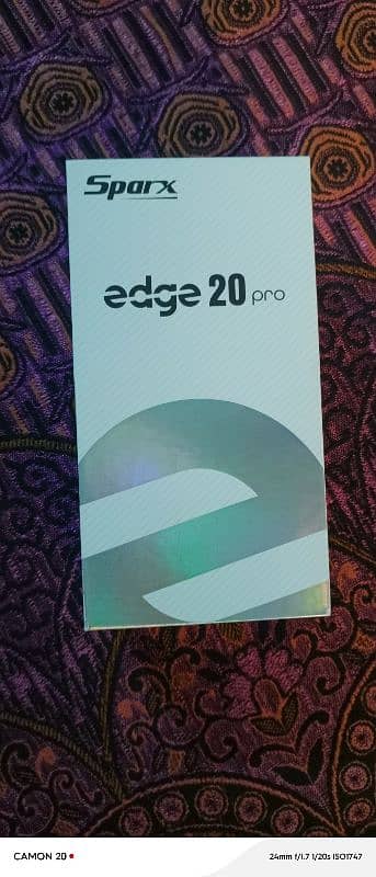 Spark edge 20 pro 8/256 10