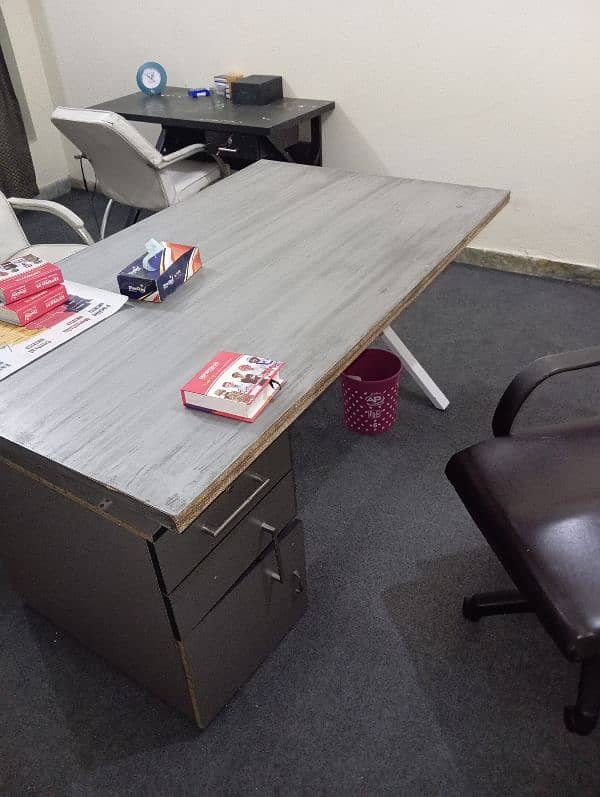 Office table and chair for sale 1