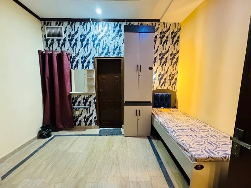 Girls Hostel in lahore near metro & speedo bus station 0