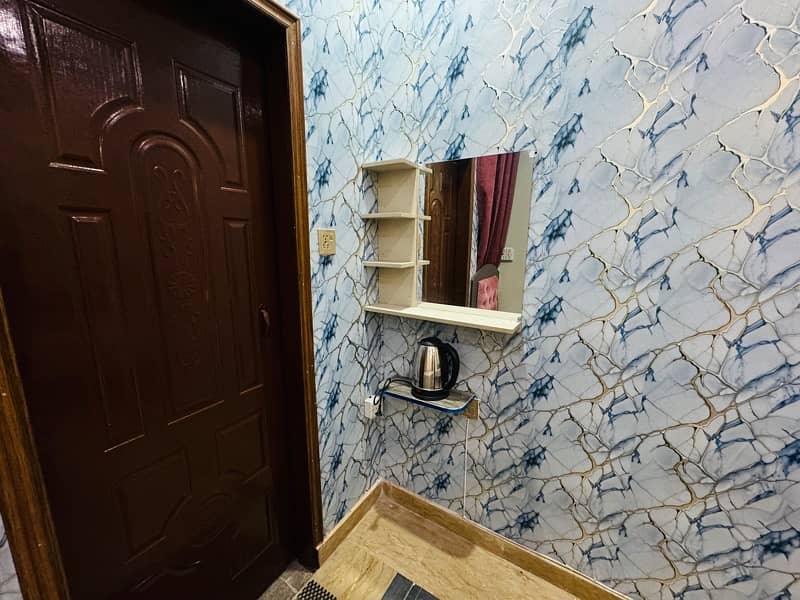 Girls Hostel in lahore near metro & speedo bus station 7