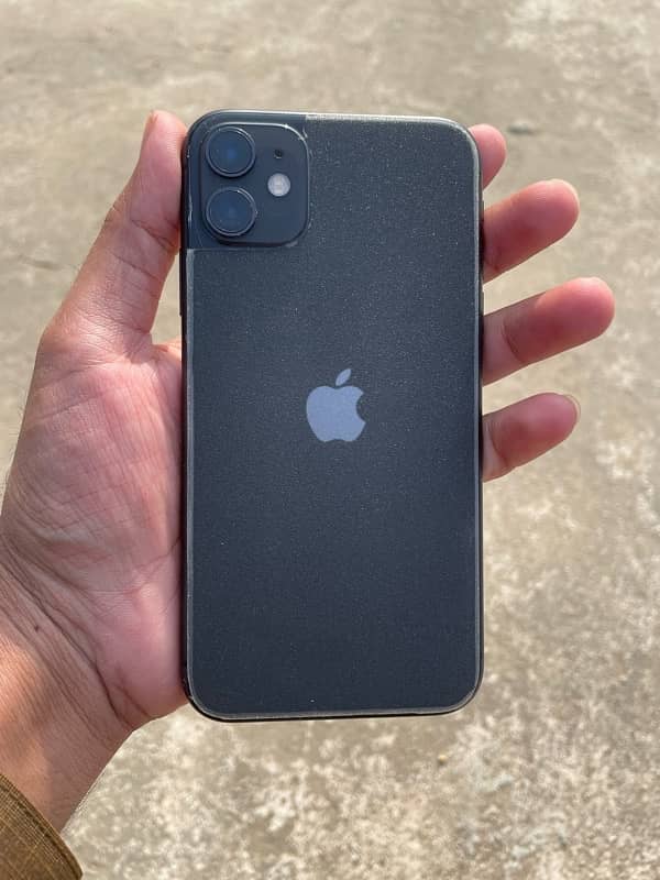 iPhone 11 64GB Black 5