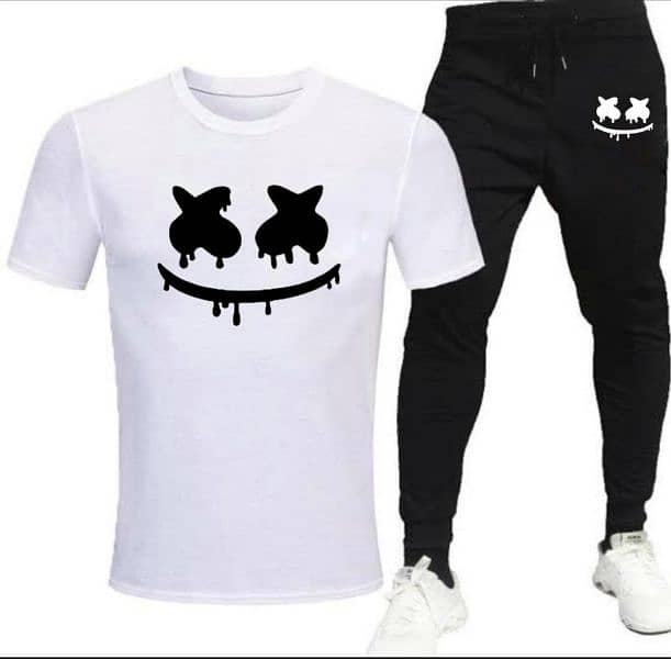 2 pcs Men's Smiley printed Tracksuit 0